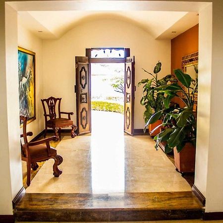 Hotel Boutique Villa Casuarinas カリ エクステリア 写真