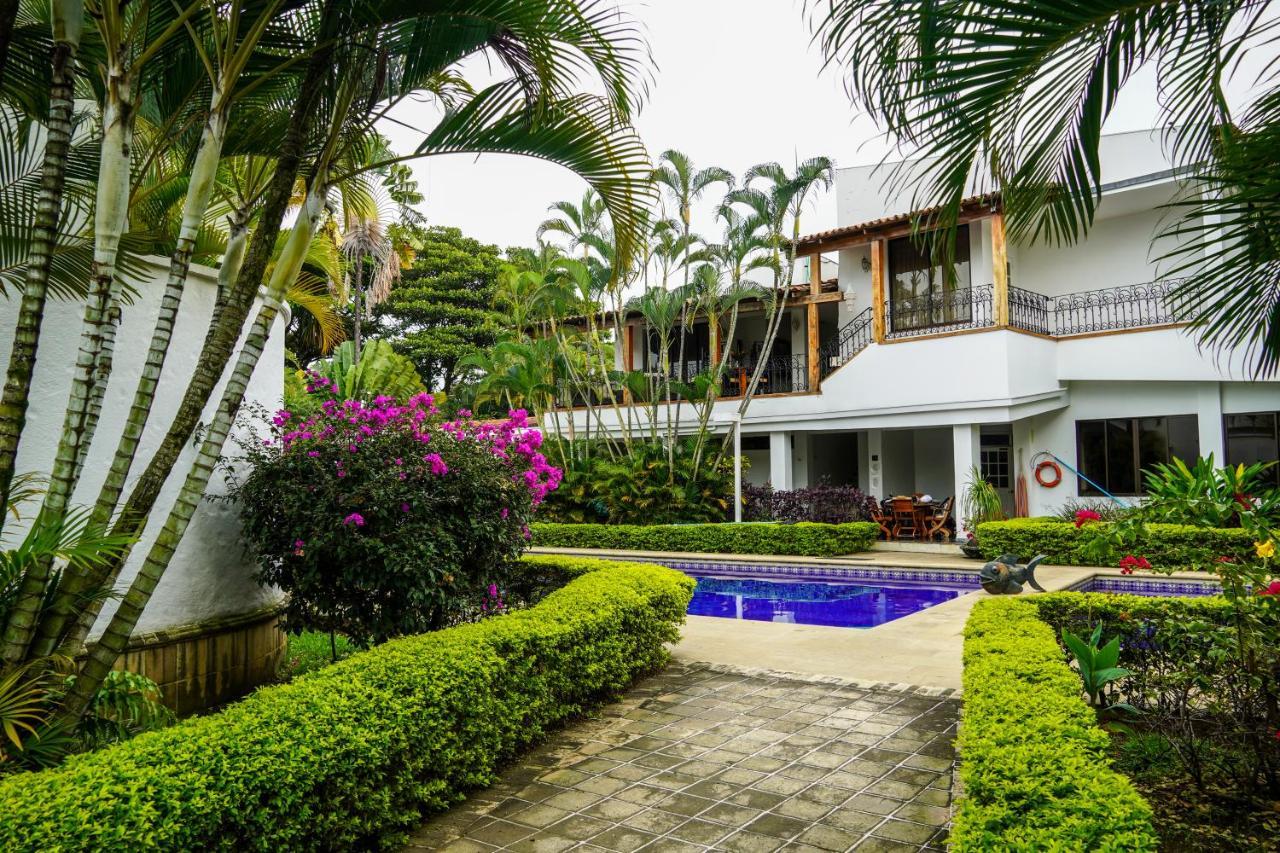 Hotel Boutique Villa Casuarinas カリ エクステリア 写真