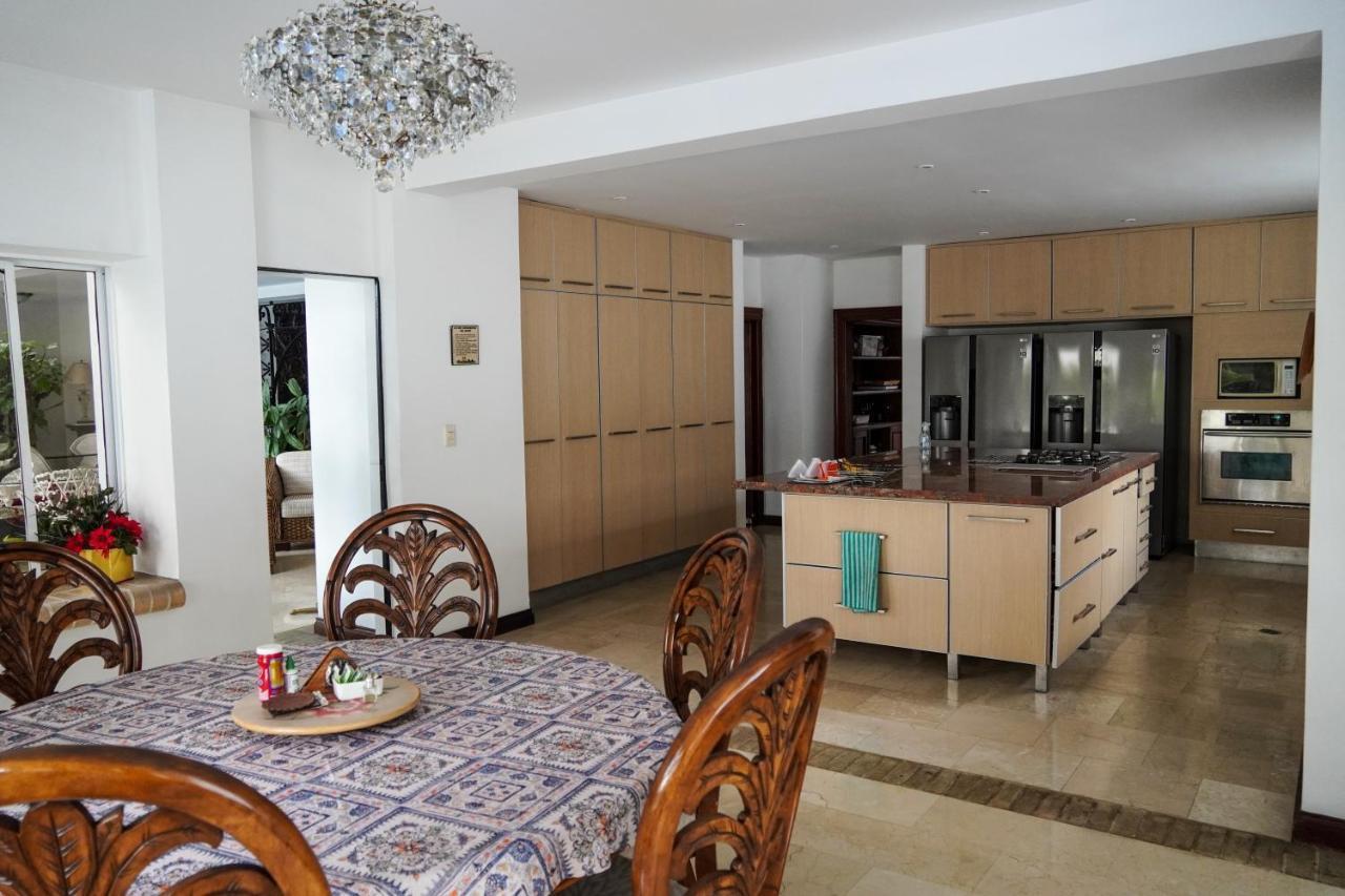 Hotel Boutique Villa Casuarinas カリ エクステリア 写真
