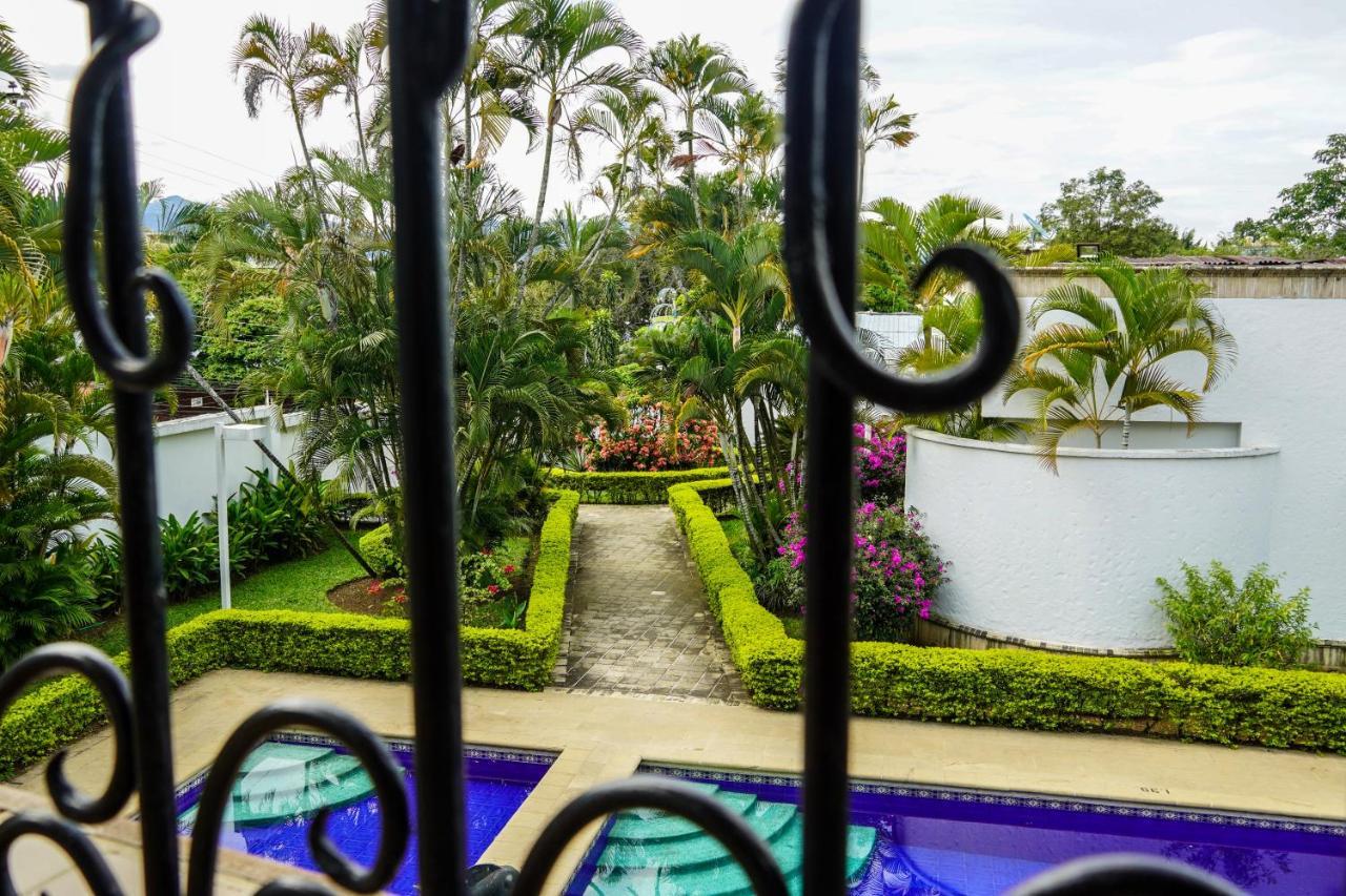 Hotel Boutique Villa Casuarinas カリ エクステリア 写真