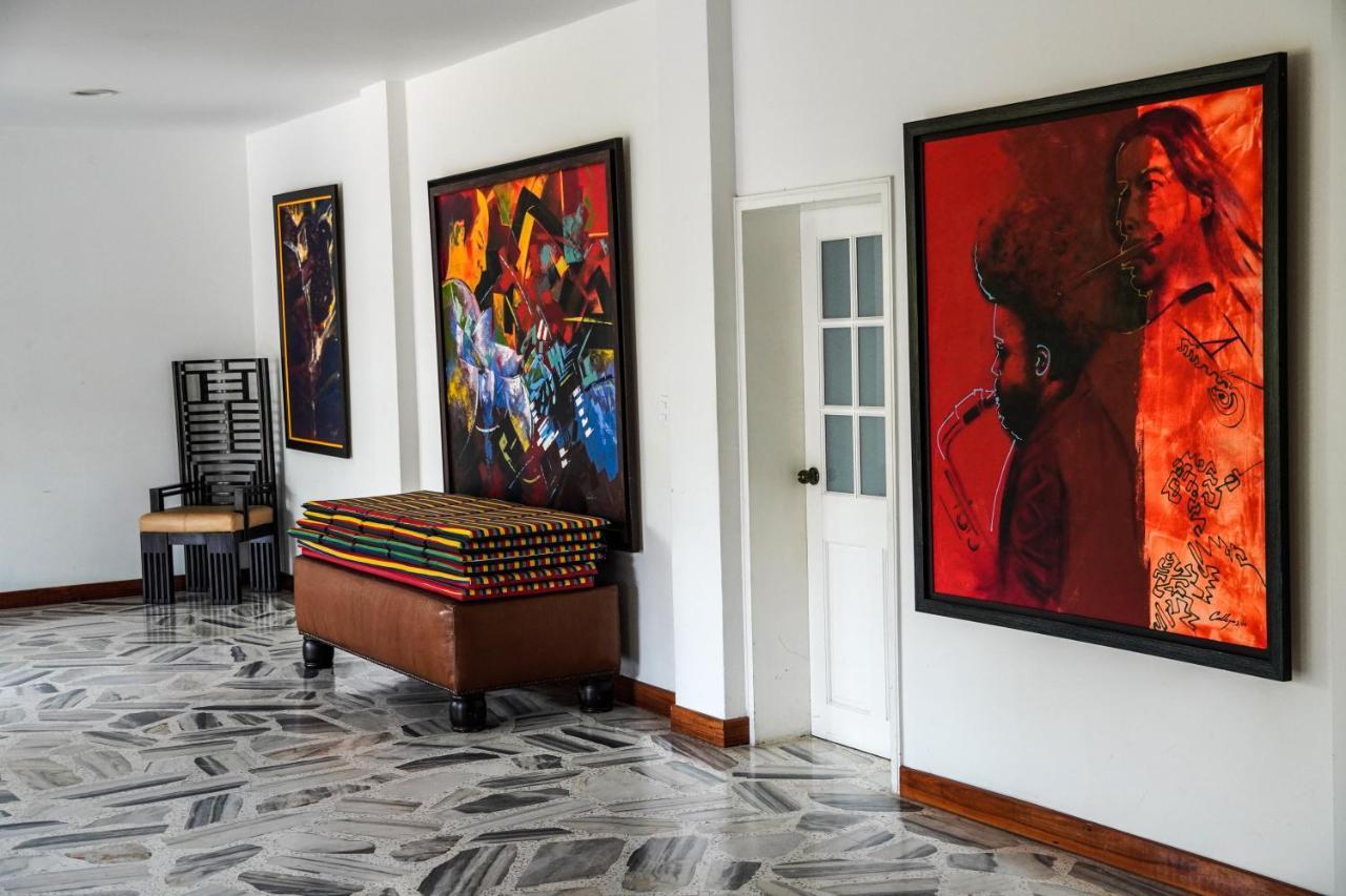 Hotel Boutique Villa Casuarinas カリ エクステリア 写真