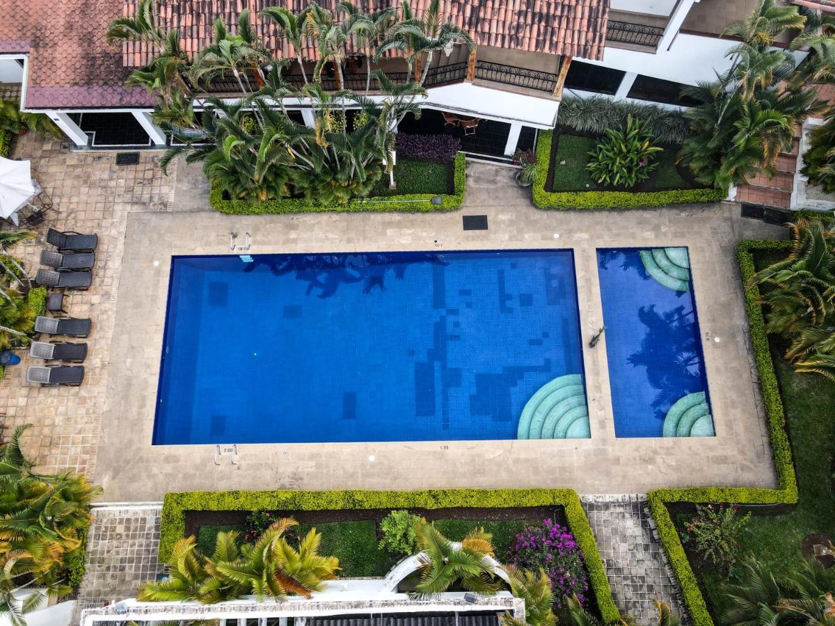 Hotel Boutique Villa Casuarinas カリ エクステリア 写真