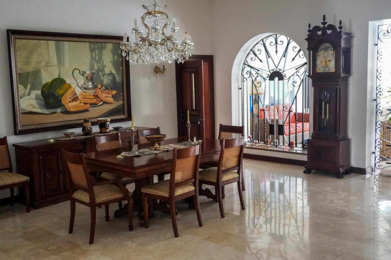 Hotel Boutique Villa Casuarinas カリ エクステリア 写真