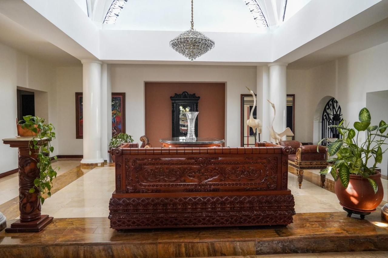 Hotel Boutique Villa Casuarinas カリ エクステリア 写真